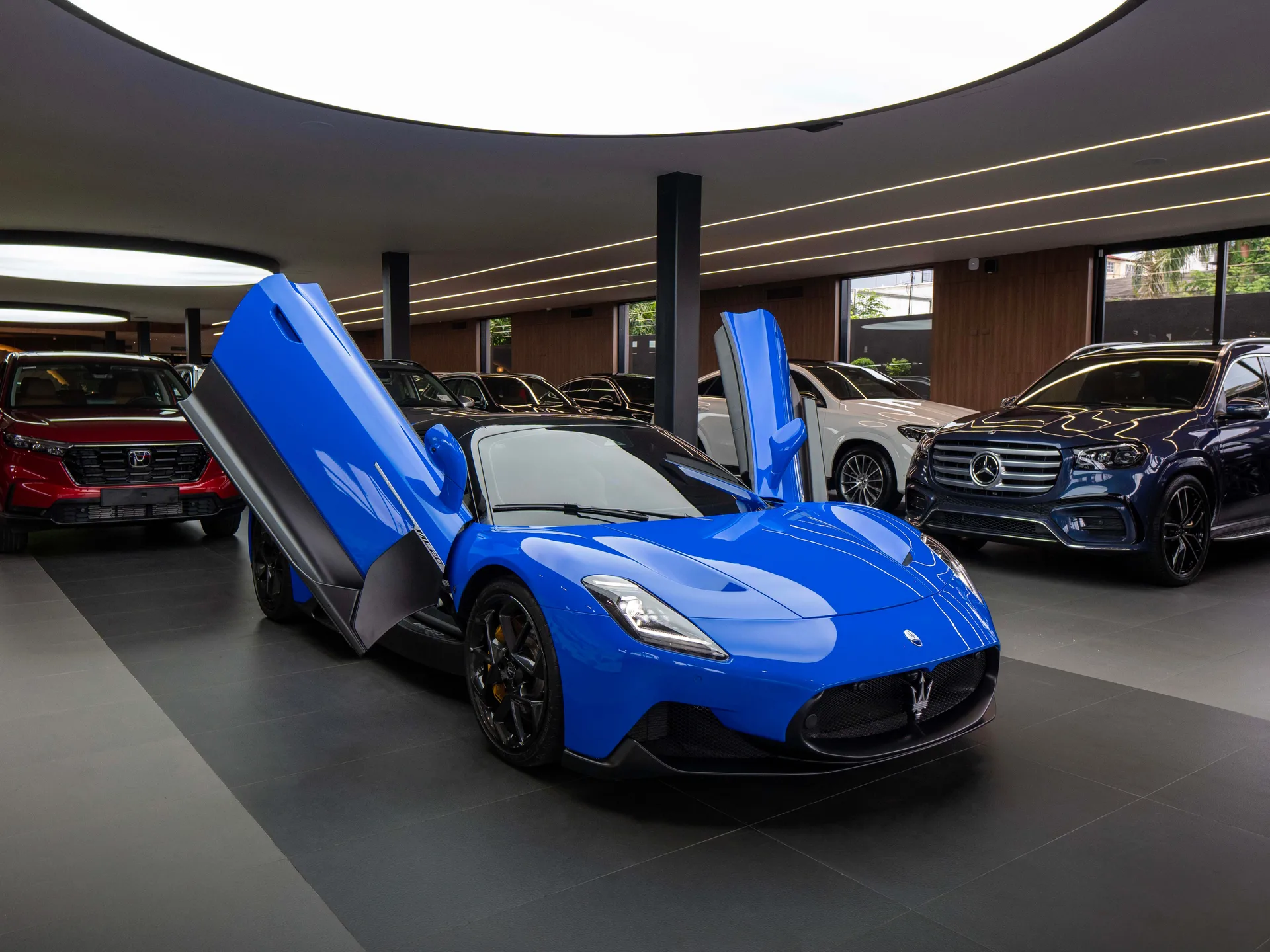Maserati MC20 2023