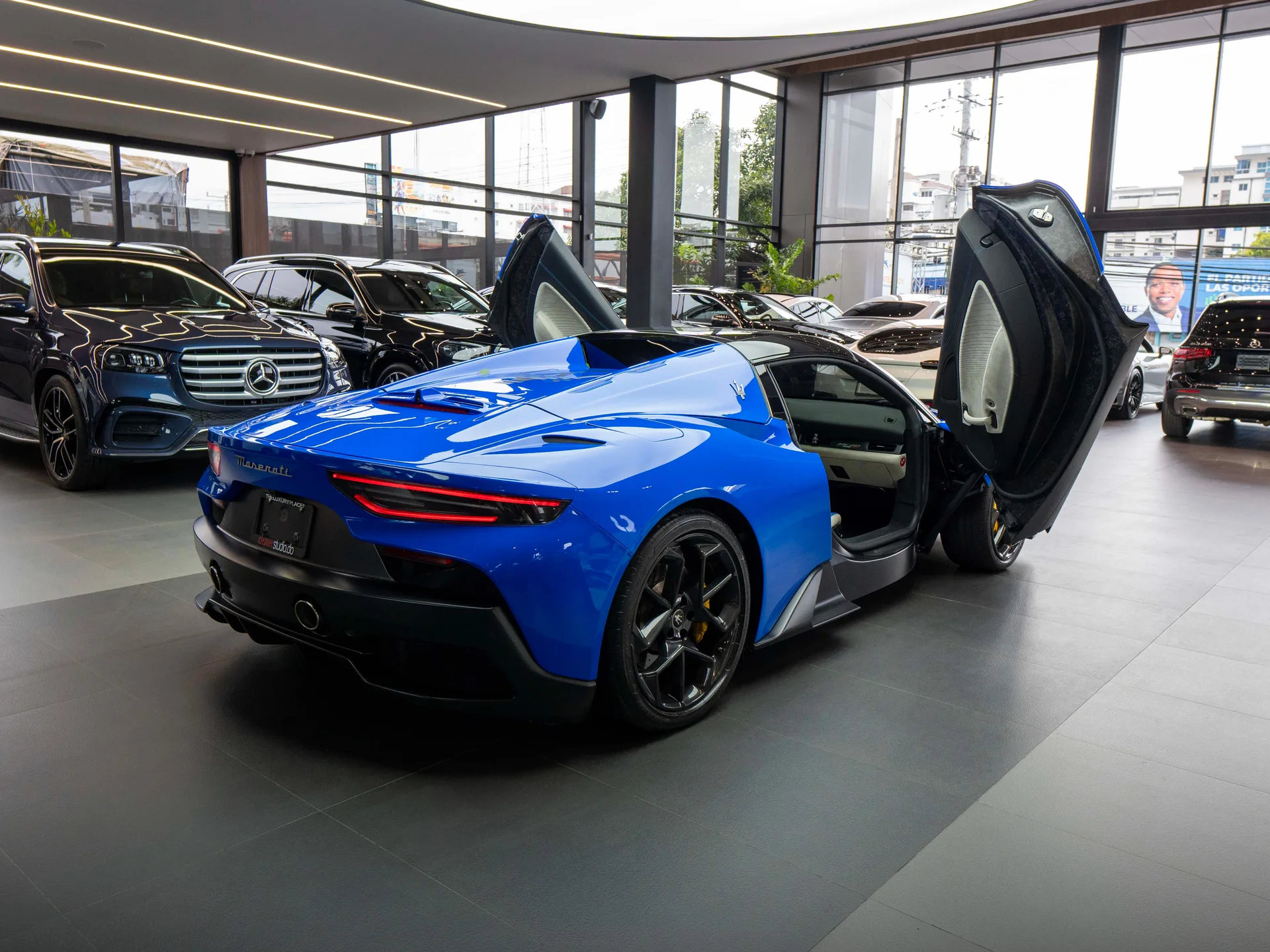 Maserati MC20 2023