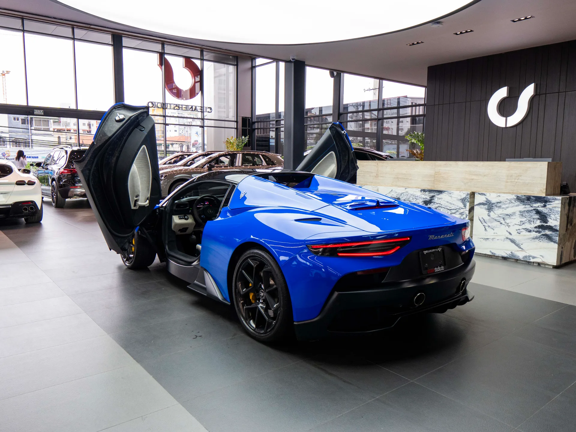 Maserati MC20 2023