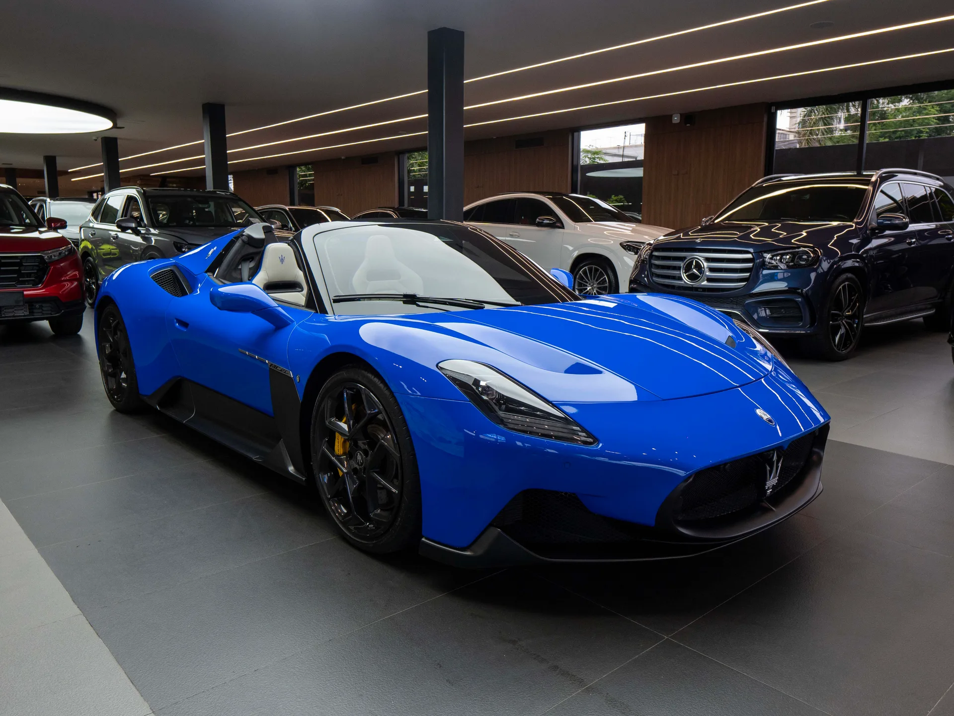 Maserati MC20 2023