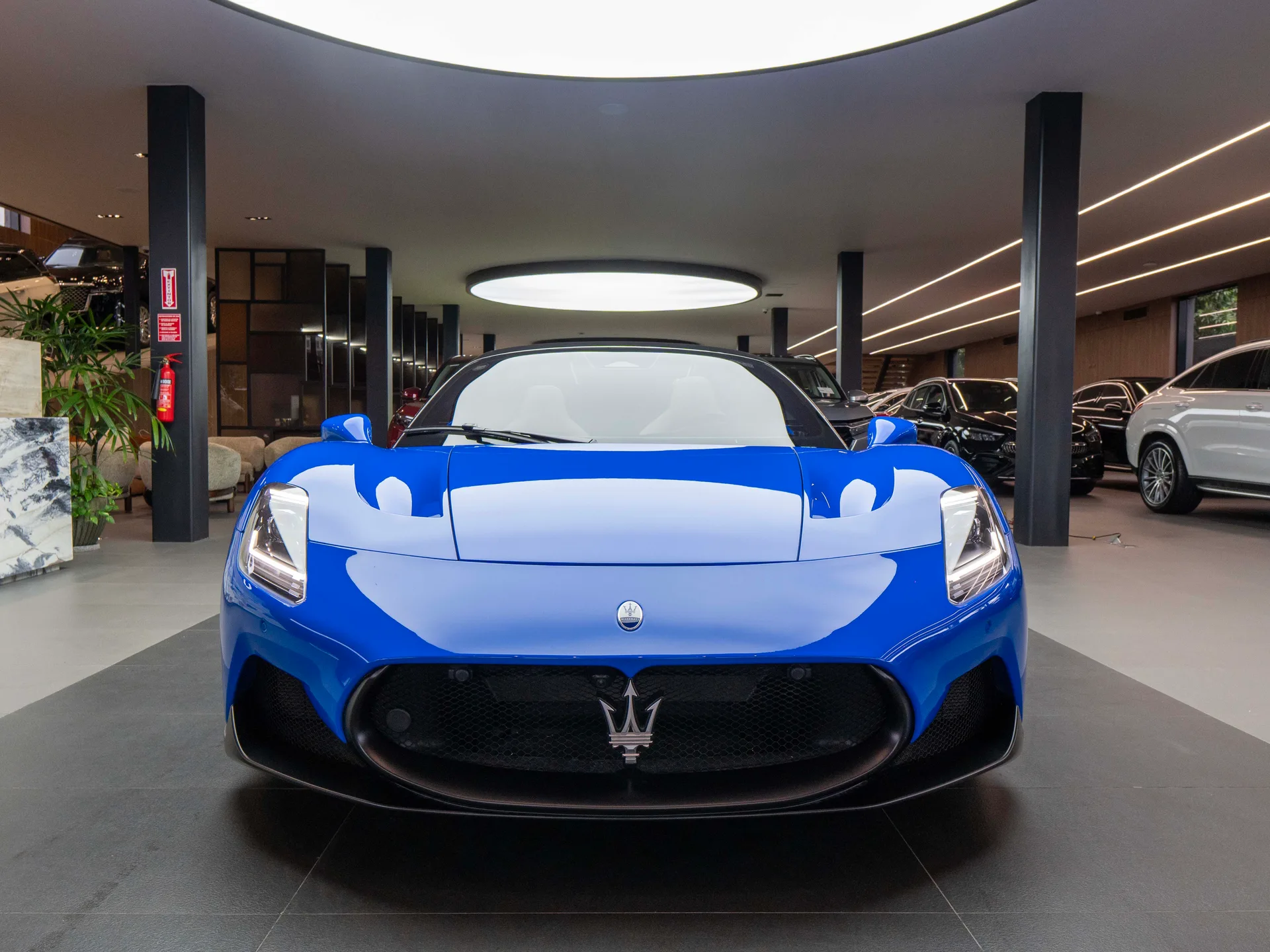 Maserati MC20 2023