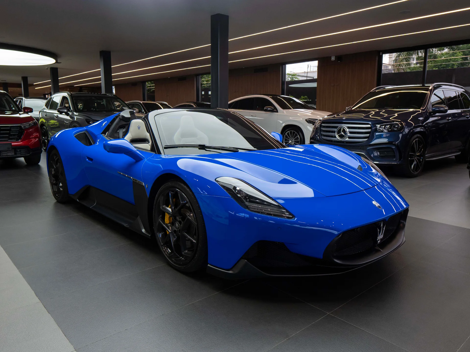 Maserati MC20 2023