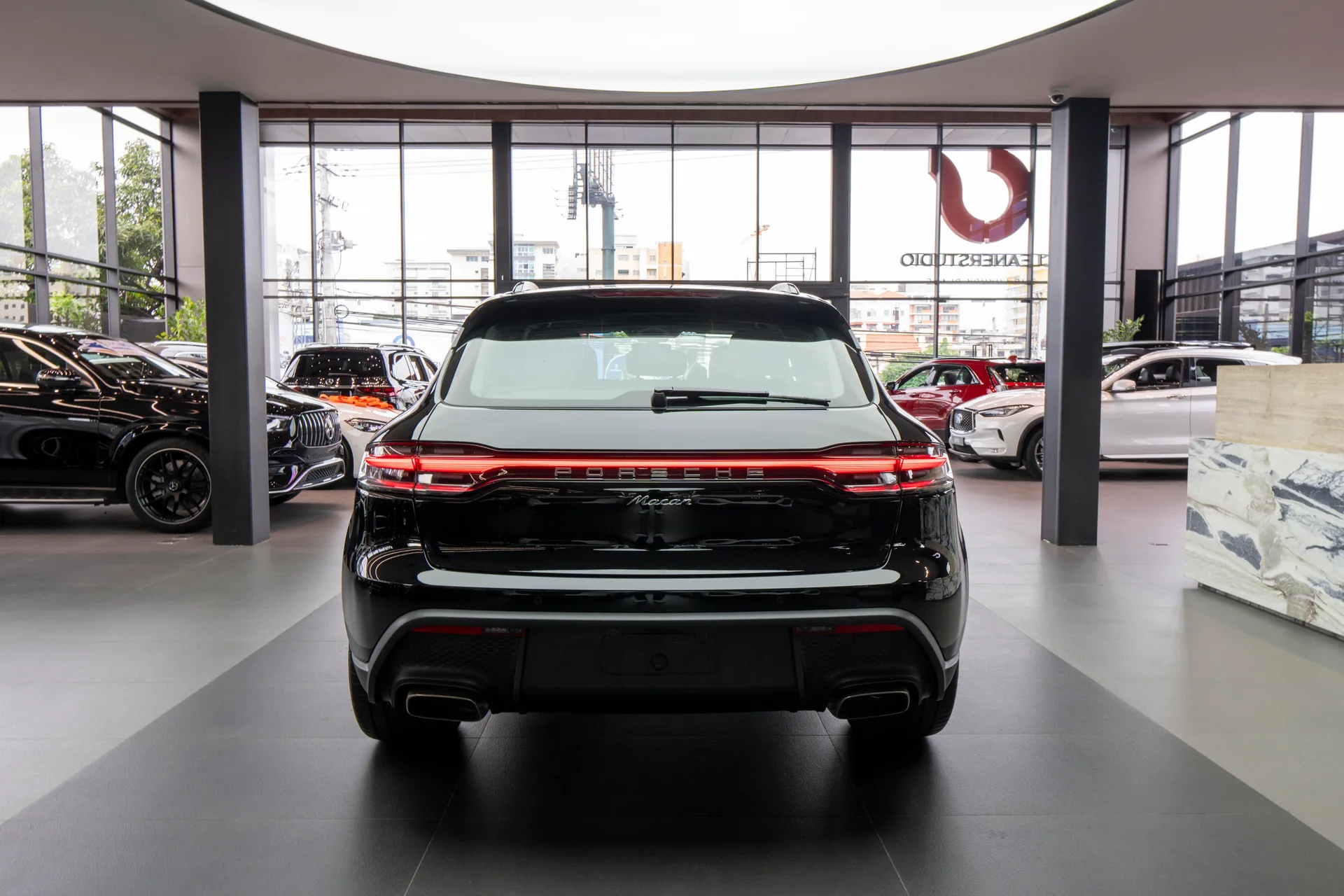 Porsche Macan 2025