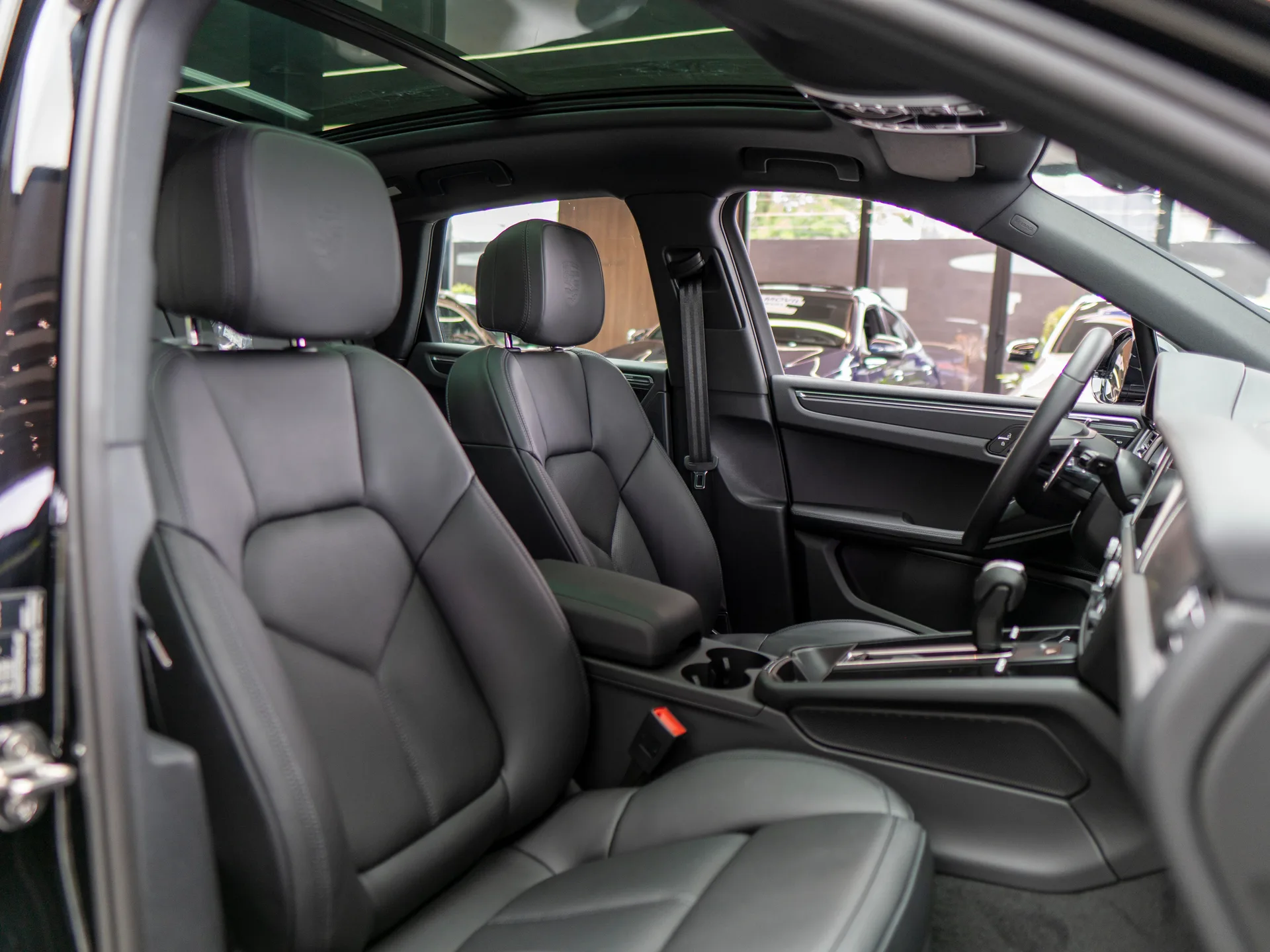 Porsche Macan 2025