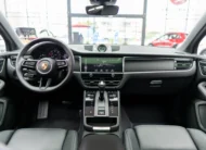 Porsche Macan 2025