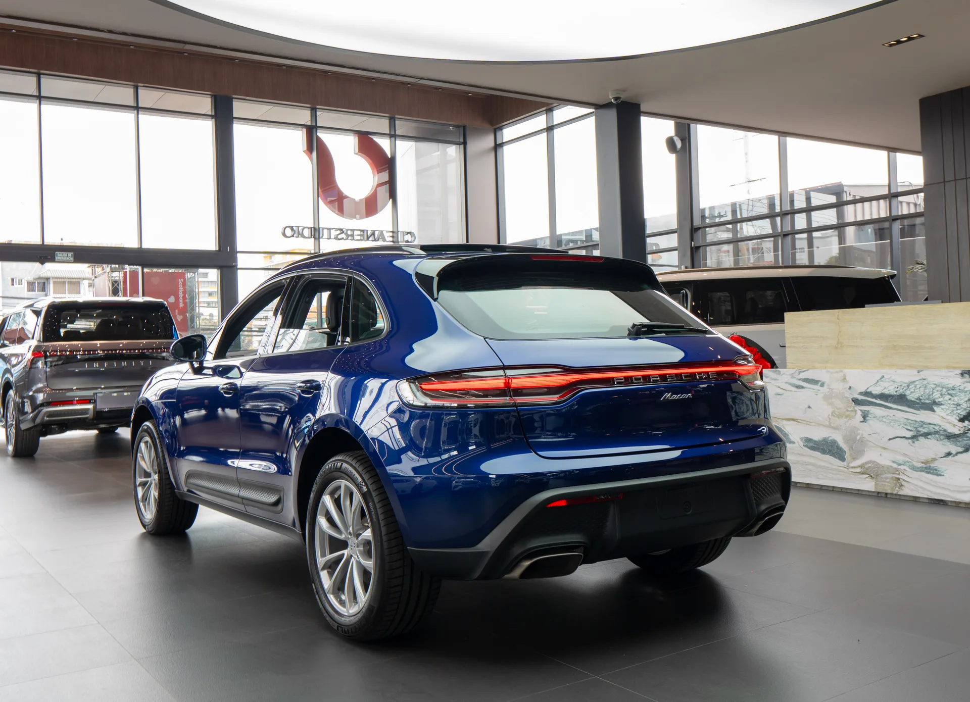 Porsche Macan 2025