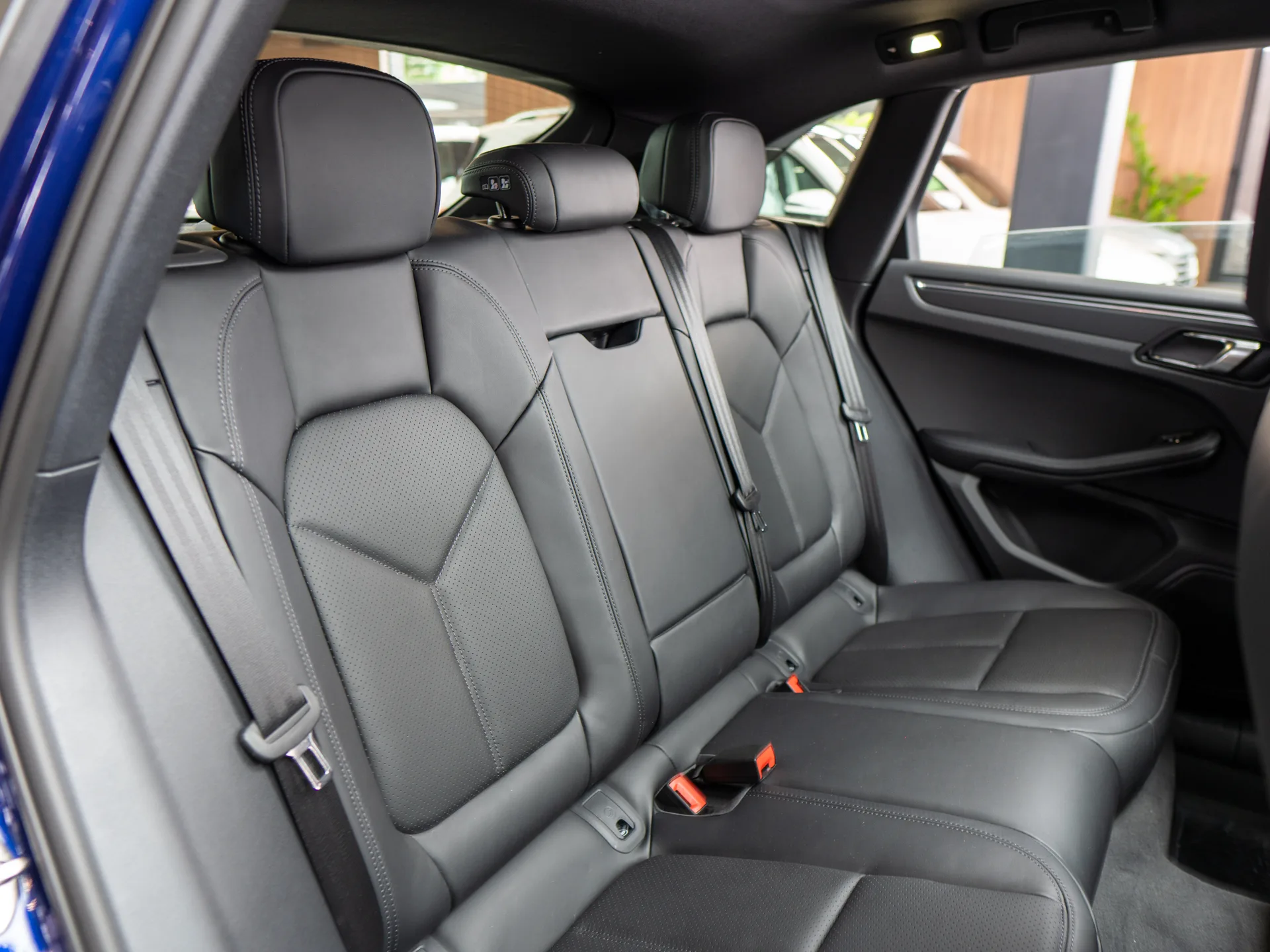 Porsche Macan 2025