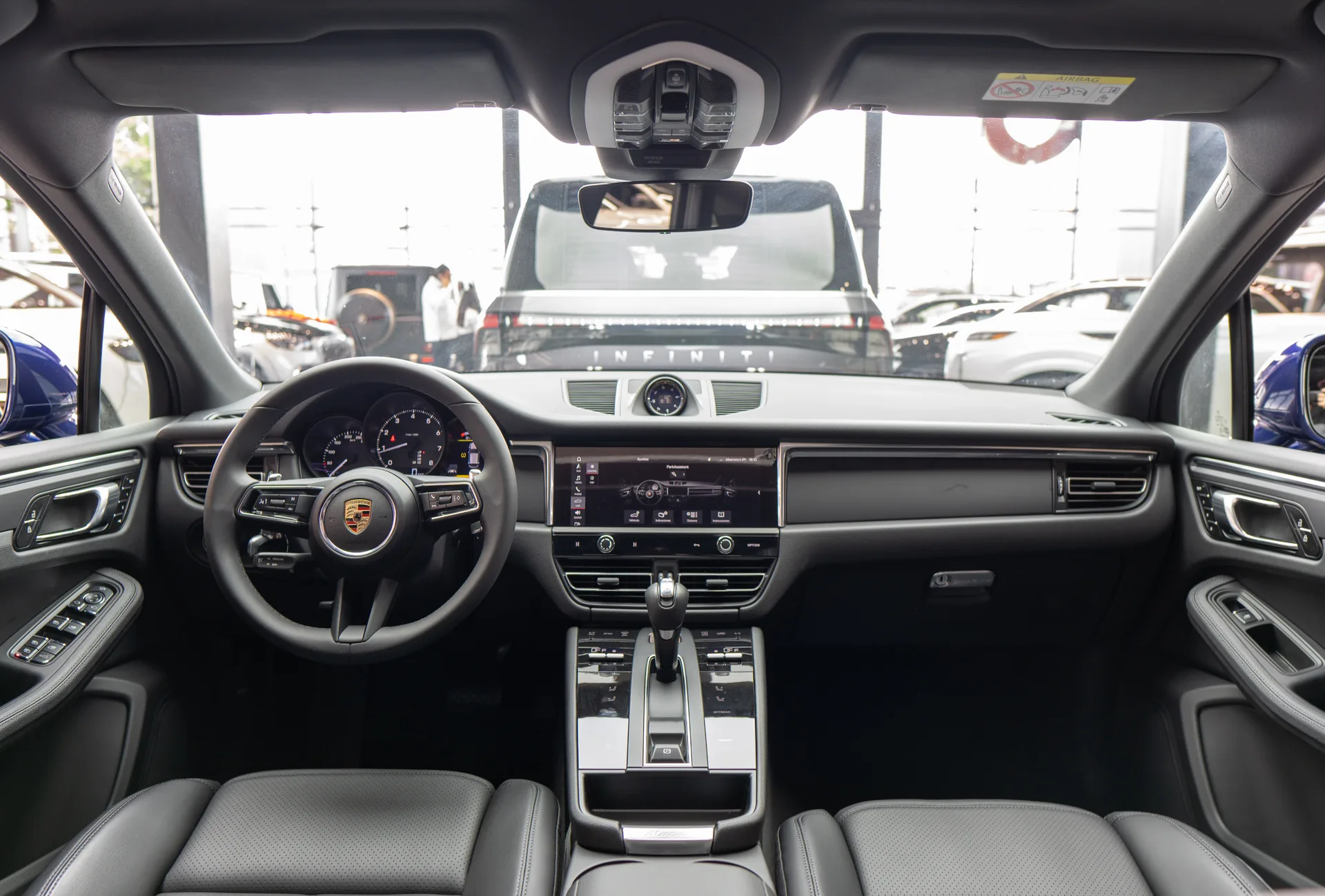 Porsche Macan 2025