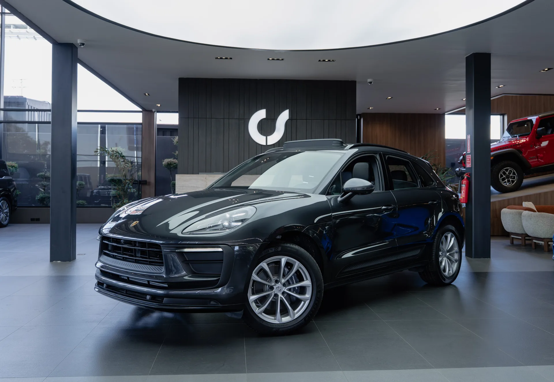 Porsche Macan 2025