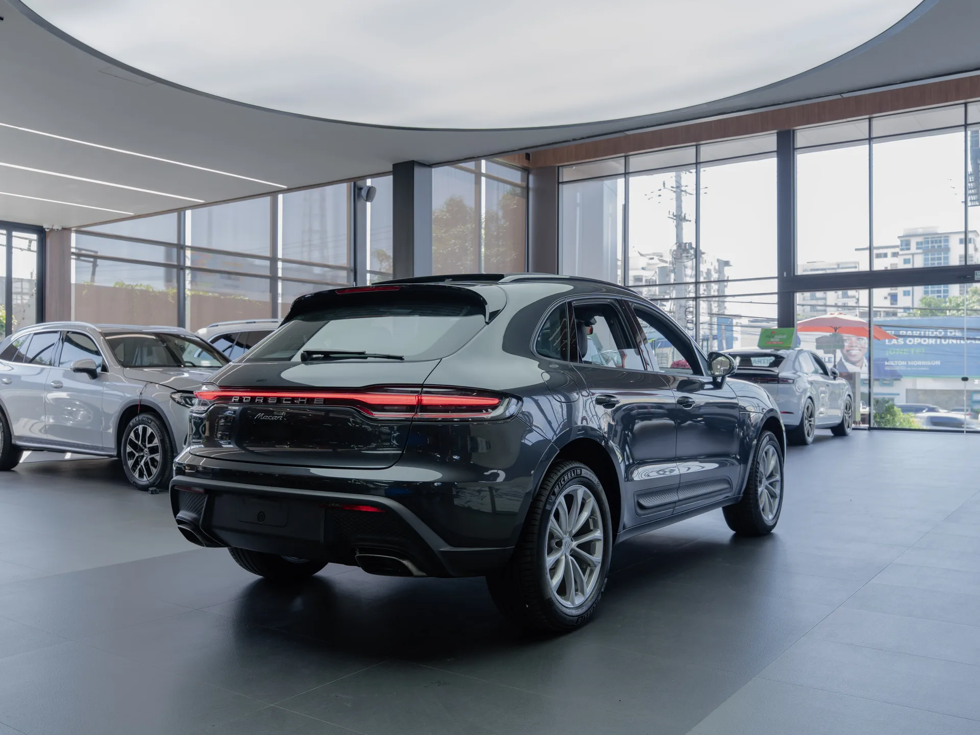 Porsche Macan 2025