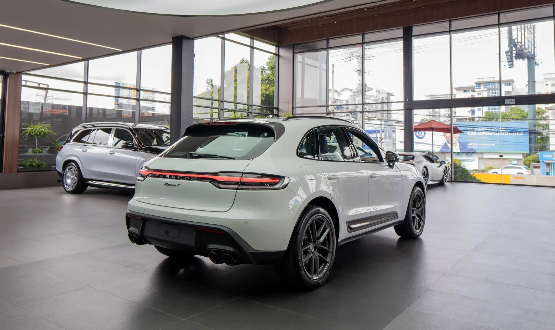 Porsche Macan 2025