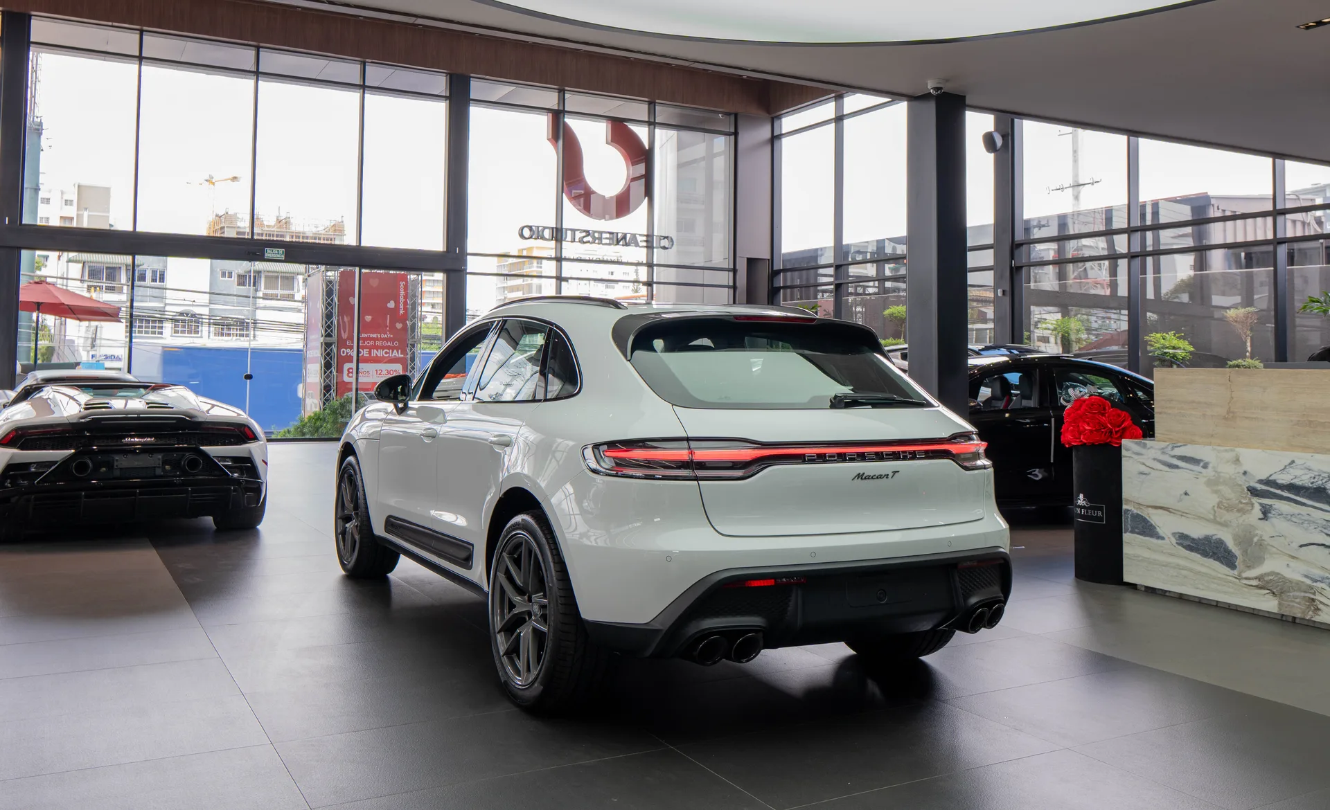 Porsche Macan 2025