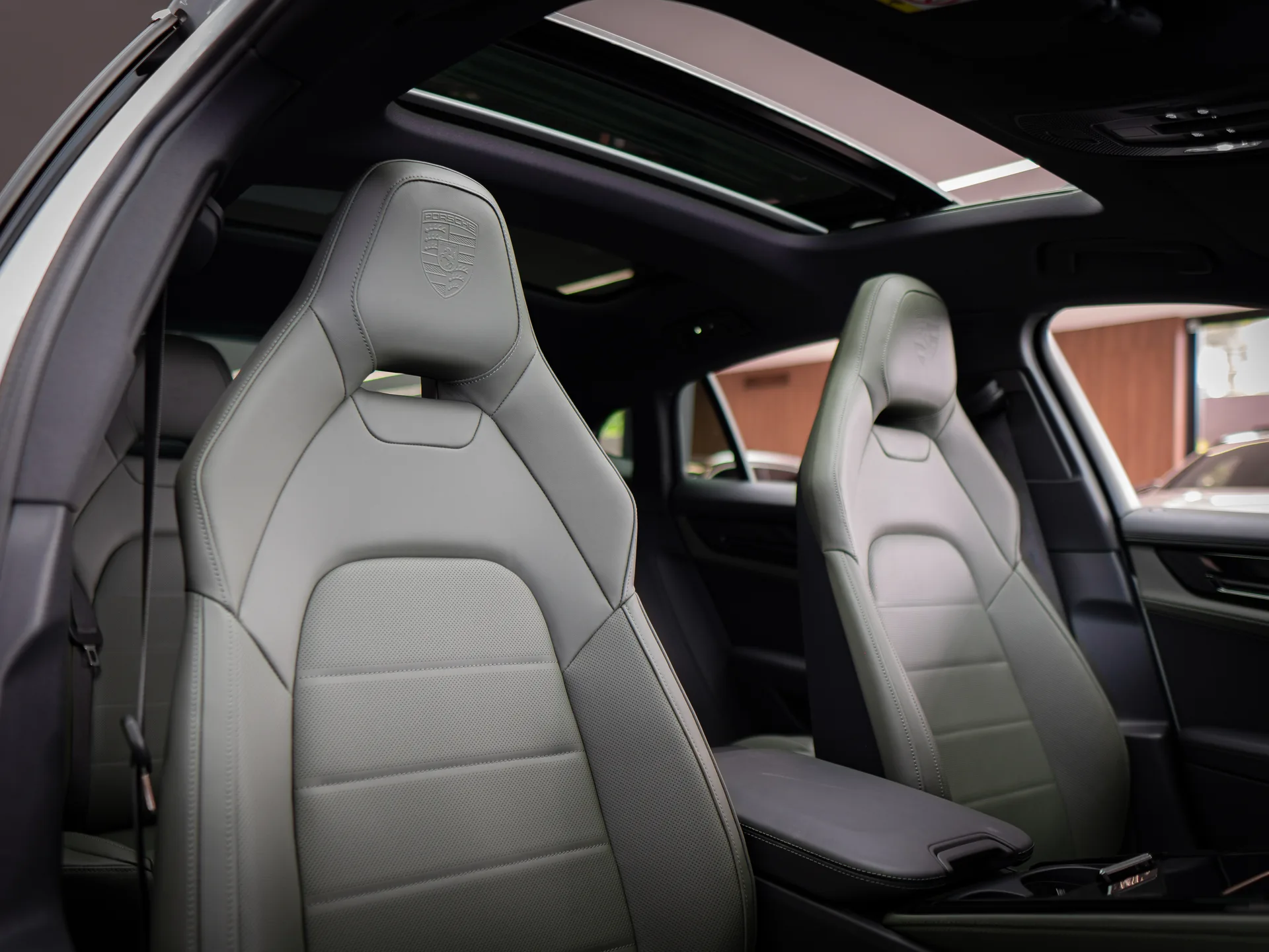 Porsche Panamera 2025