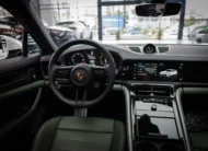 Porsche Panamera 2025