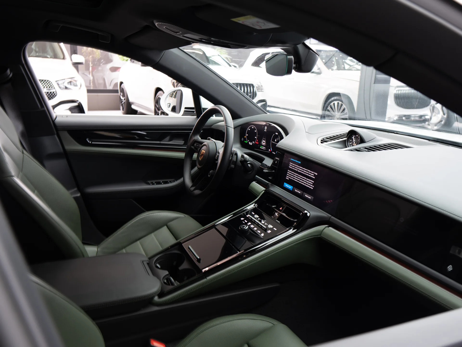 Porsche Panamera 2025