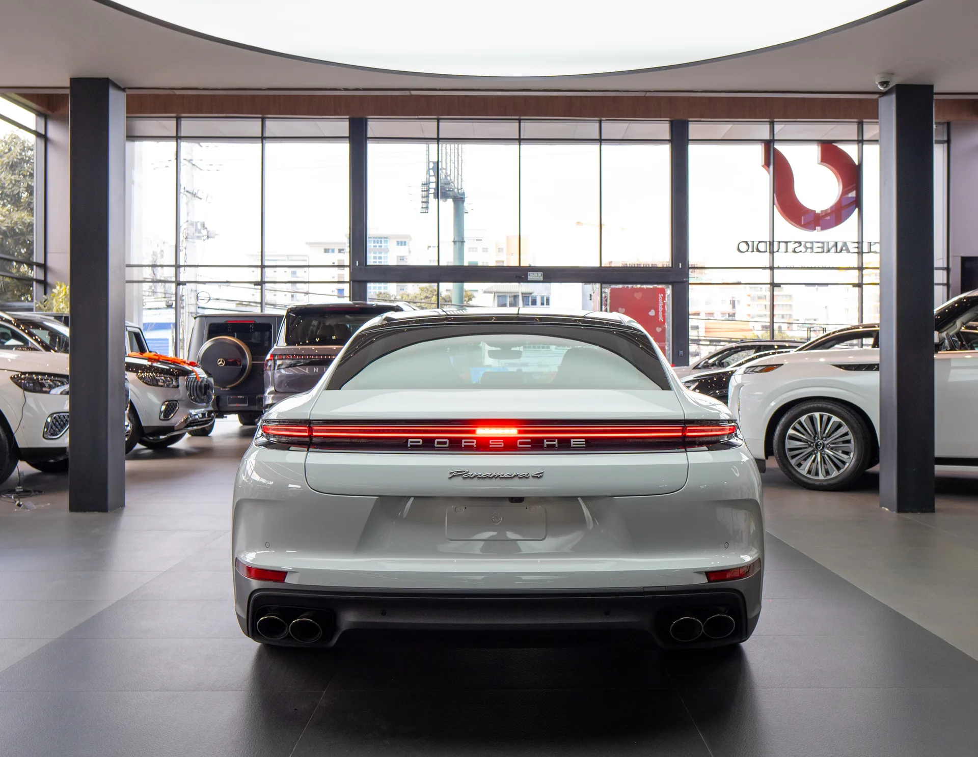 Porsche Panamera 2025
