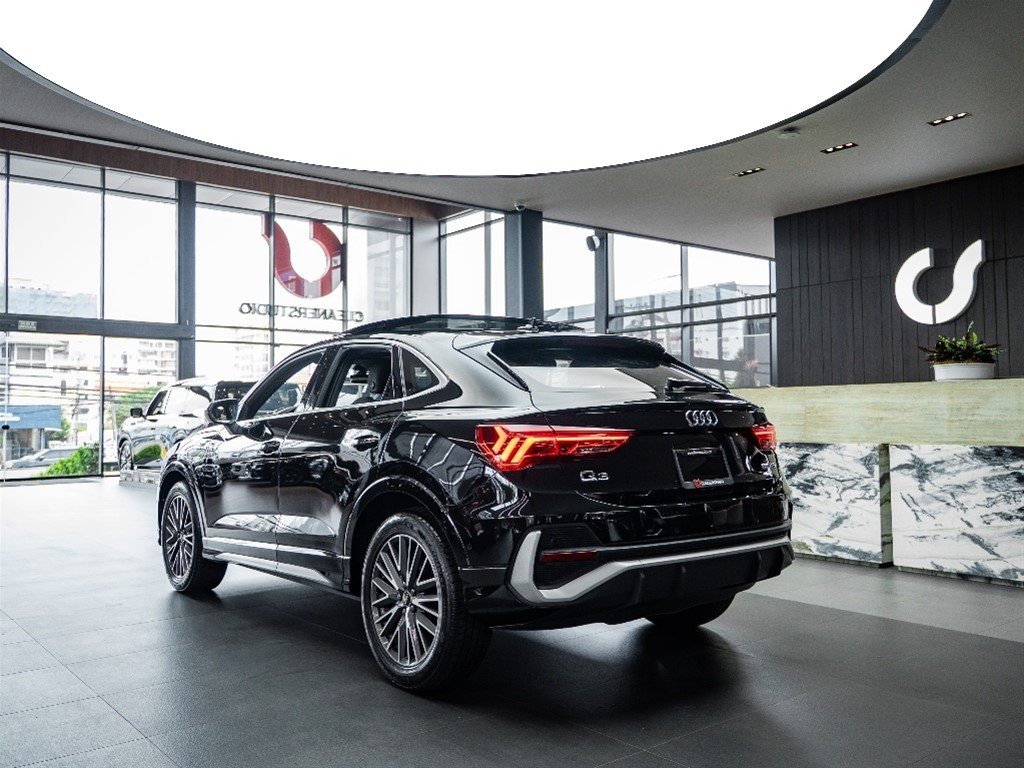 Audi Q3 SportBack — foto 7