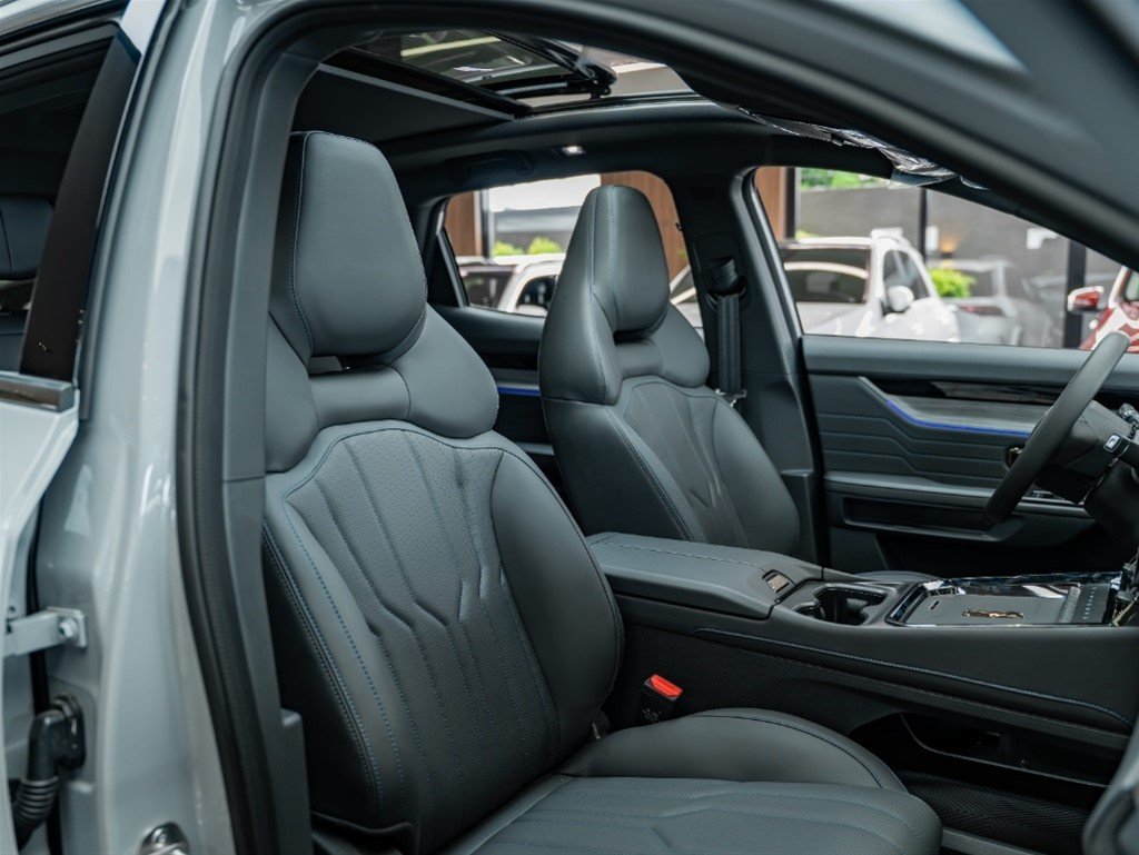 SOUEAST S06 PHEV SIGNATURE 1.5T — foto 9