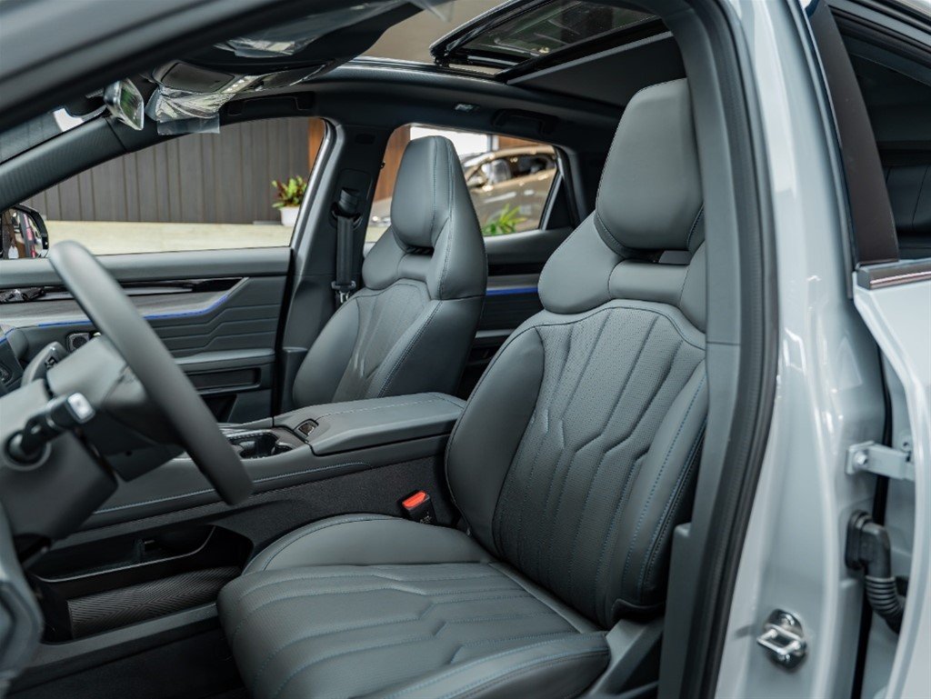 SOUEAST S06 PHEV SIGNATURE 1.5T — foto 11