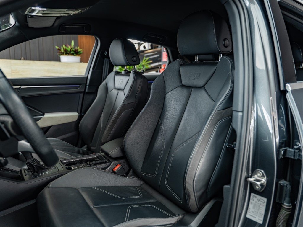 Audi Q3 S Line — foto 6