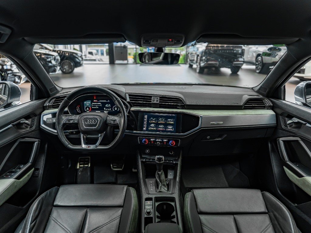 Audi Q3 S Line — foto 8
