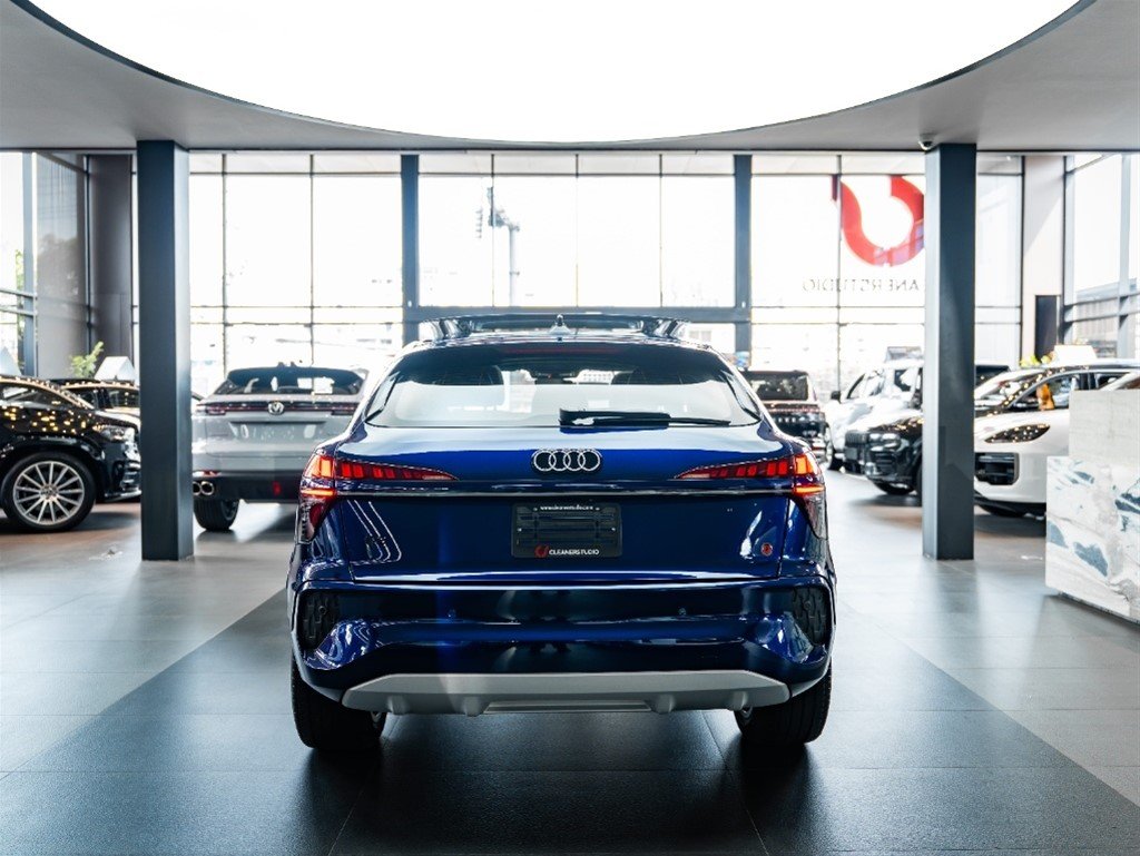 Audi Q3 — foto 6