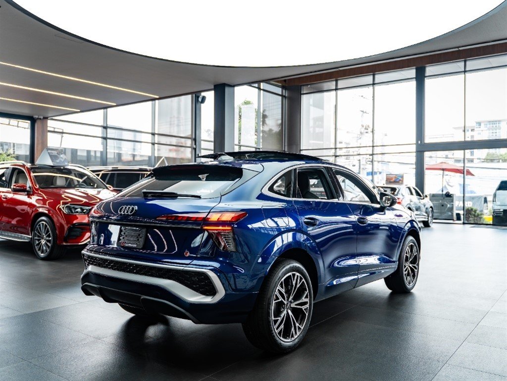 Audi Q3 S Line — foto 5