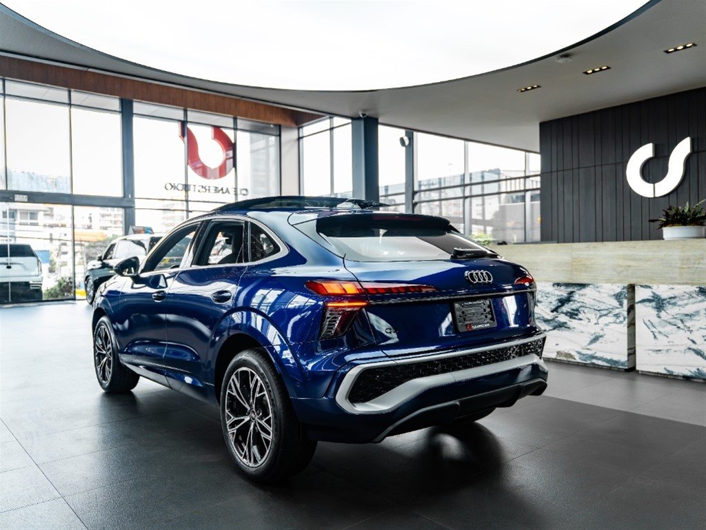 Audi Q3 S Line — foto 6
