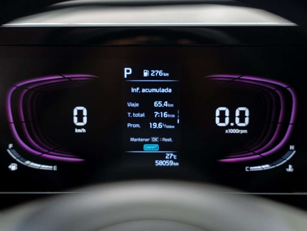 Kia Sportage Luxury — foto 10