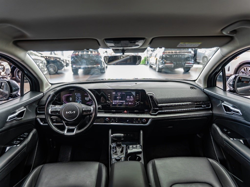 Kia Sportage Luxury — foto 11