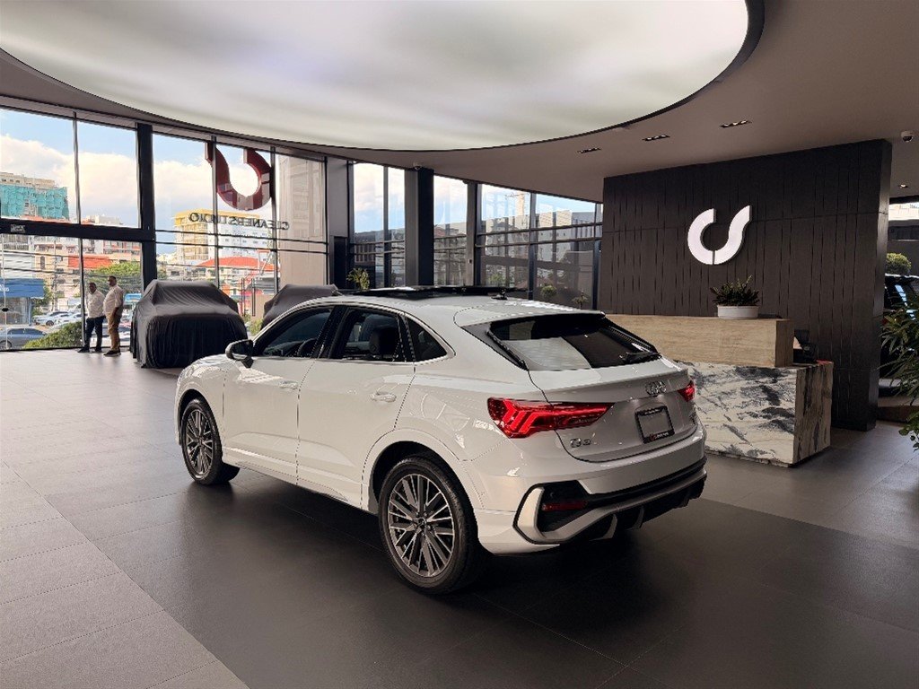 Audi Q3 SportBack — foto 4