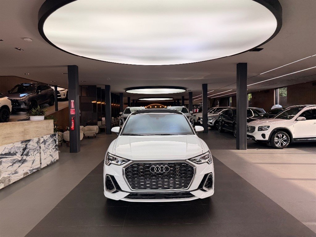 Audi Q3 SportBack — foto 10
