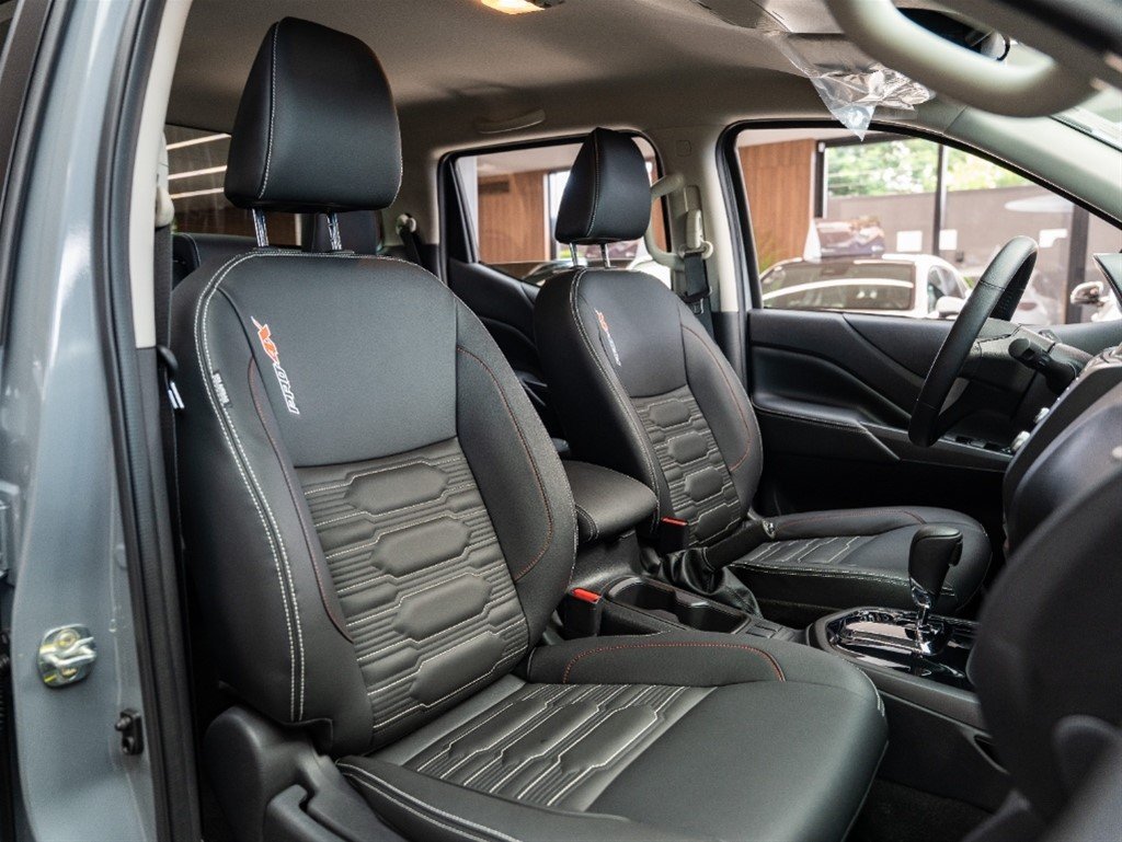 Nissan Frontier Pro-4X — foto 7