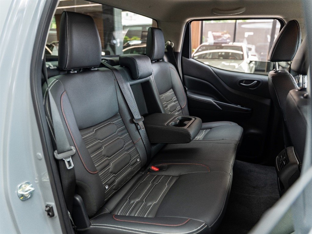 Nissan Frontier Pro-4X — foto 8