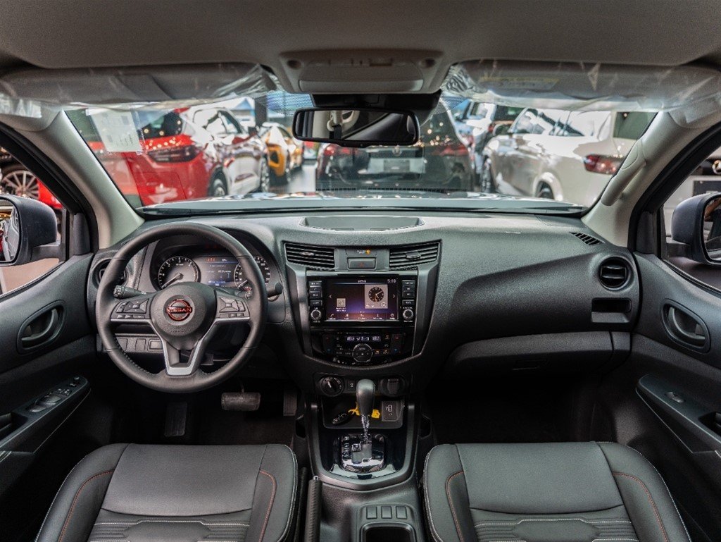 Nissan Frontier Pro-4X — foto 11