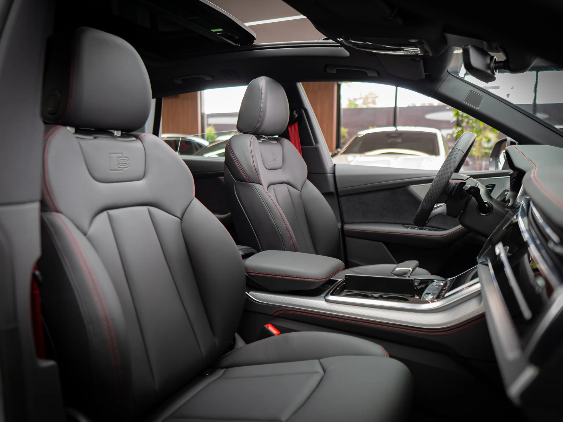 Audi Q8 2025