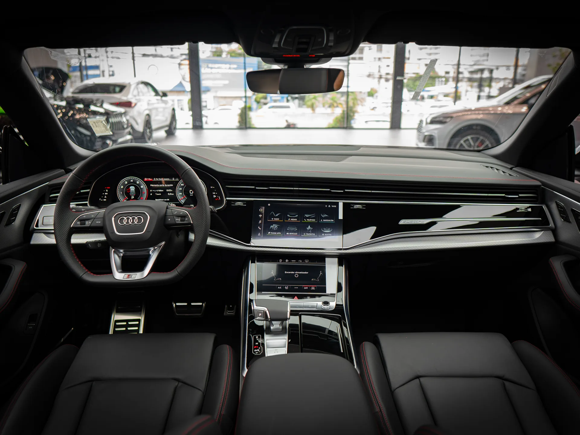 Audi Q8 2025