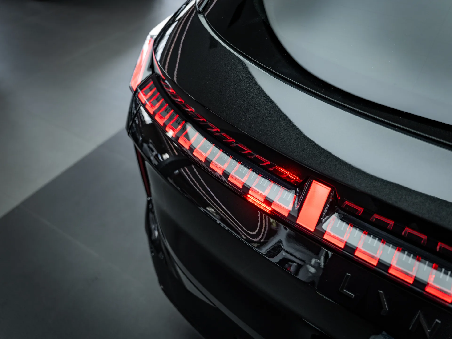 Lynk CO 08 2027