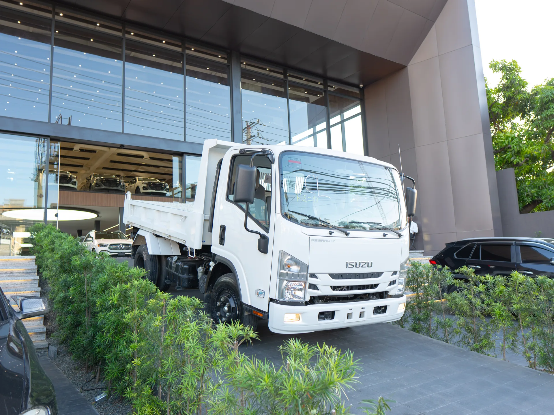 Mitsubishi Motors Canter 2025
