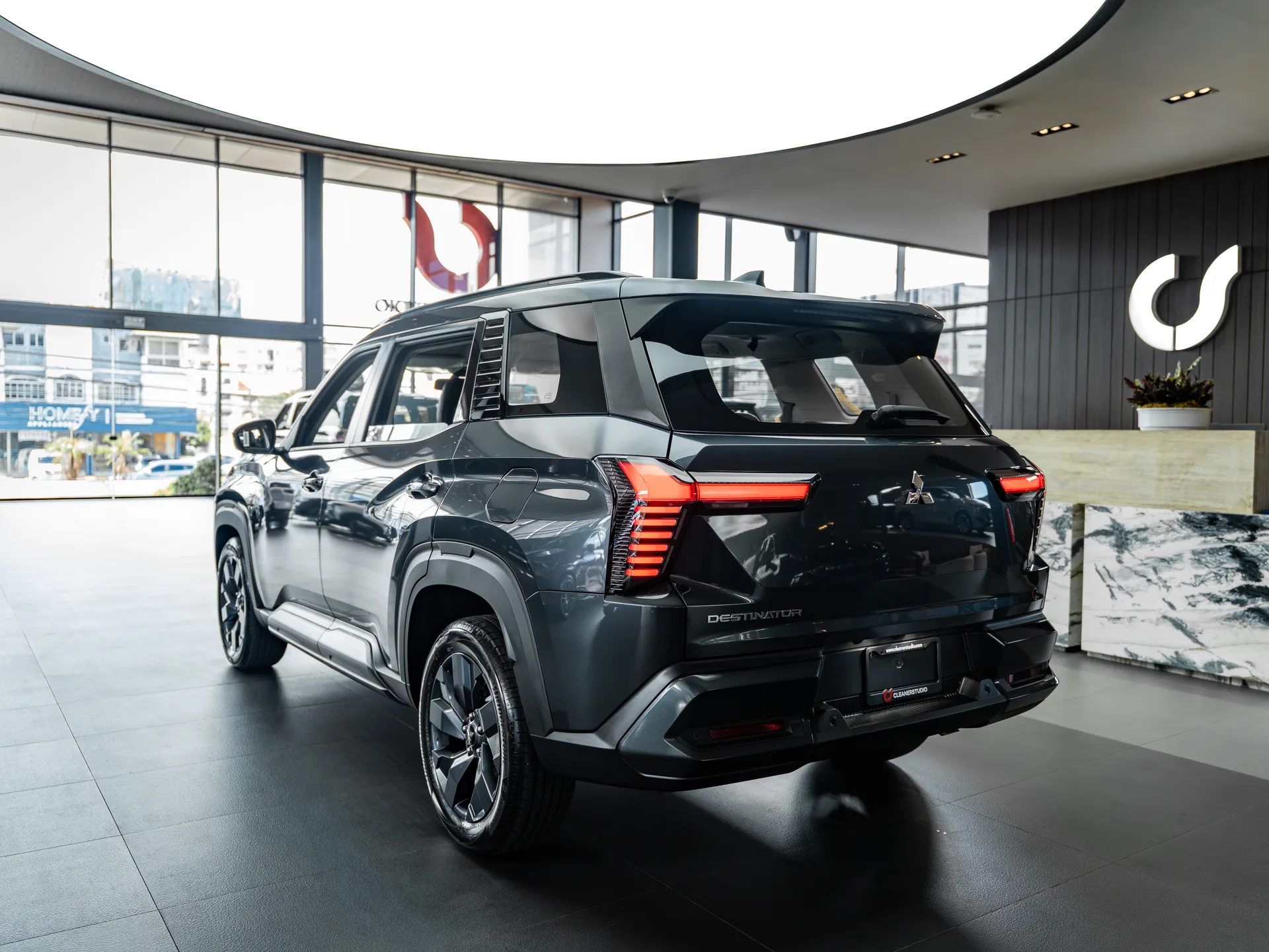 Mitsubishi Motors Destinator 2027