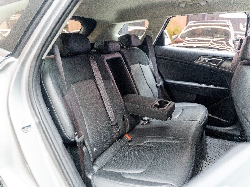 Kia Sportage Luxury — foto 3