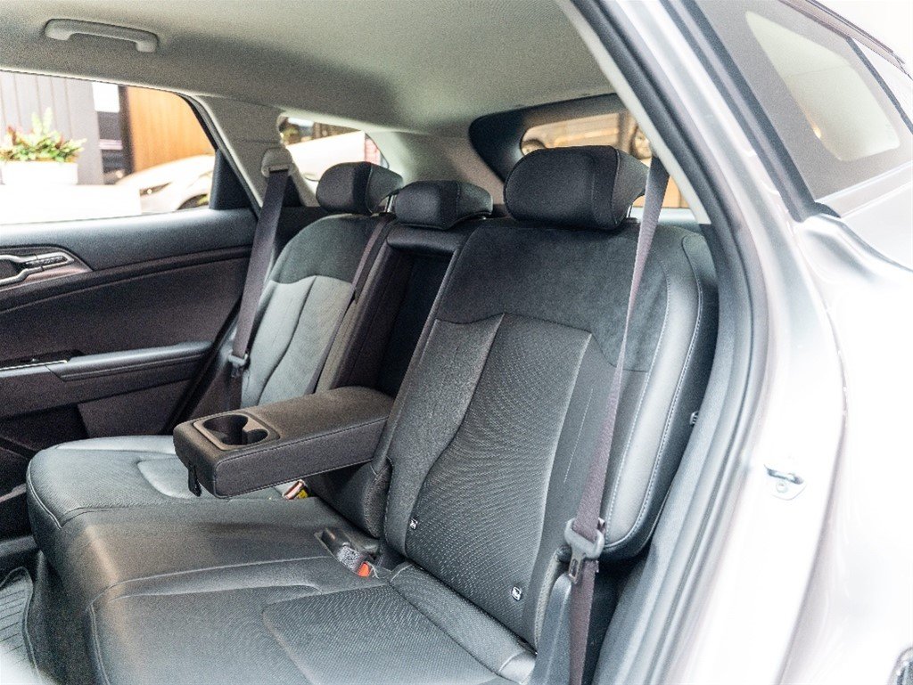 Kia Sportage Luxury — foto 5