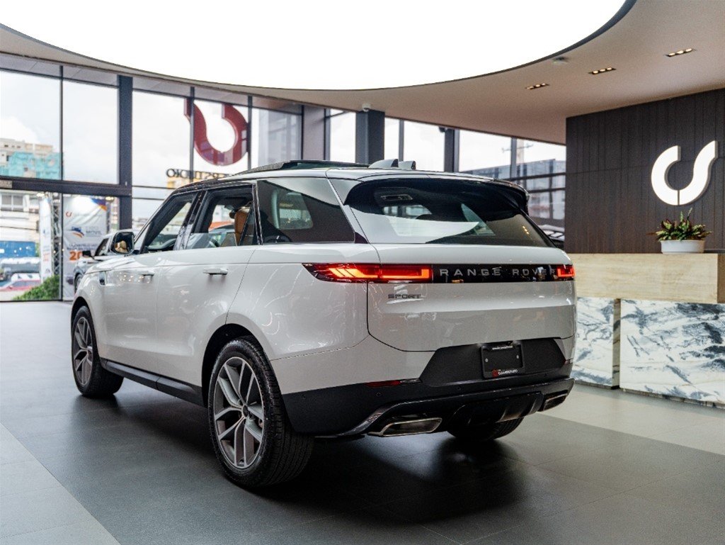 Land Rover Range Rover Sport — foto 8