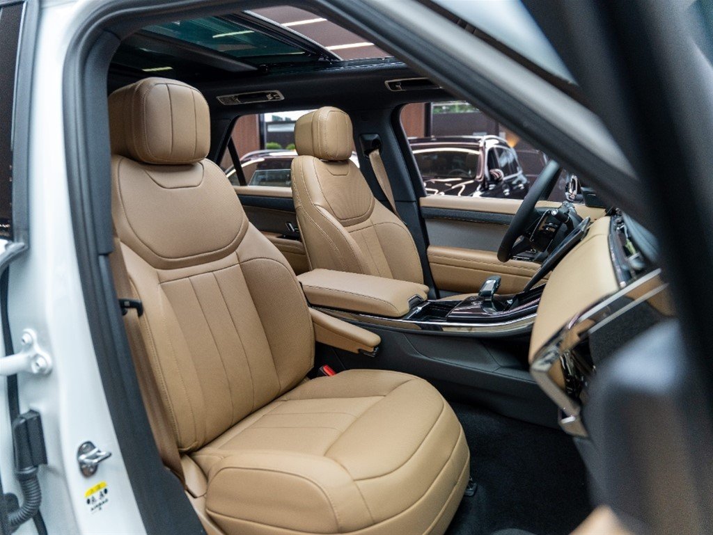 Land Rover Range Rover Sport — foto 11