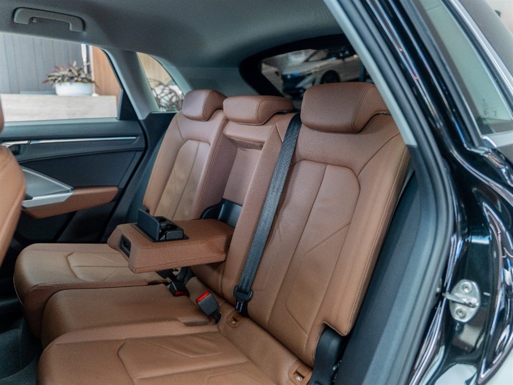 Audi Q3 — foto 10