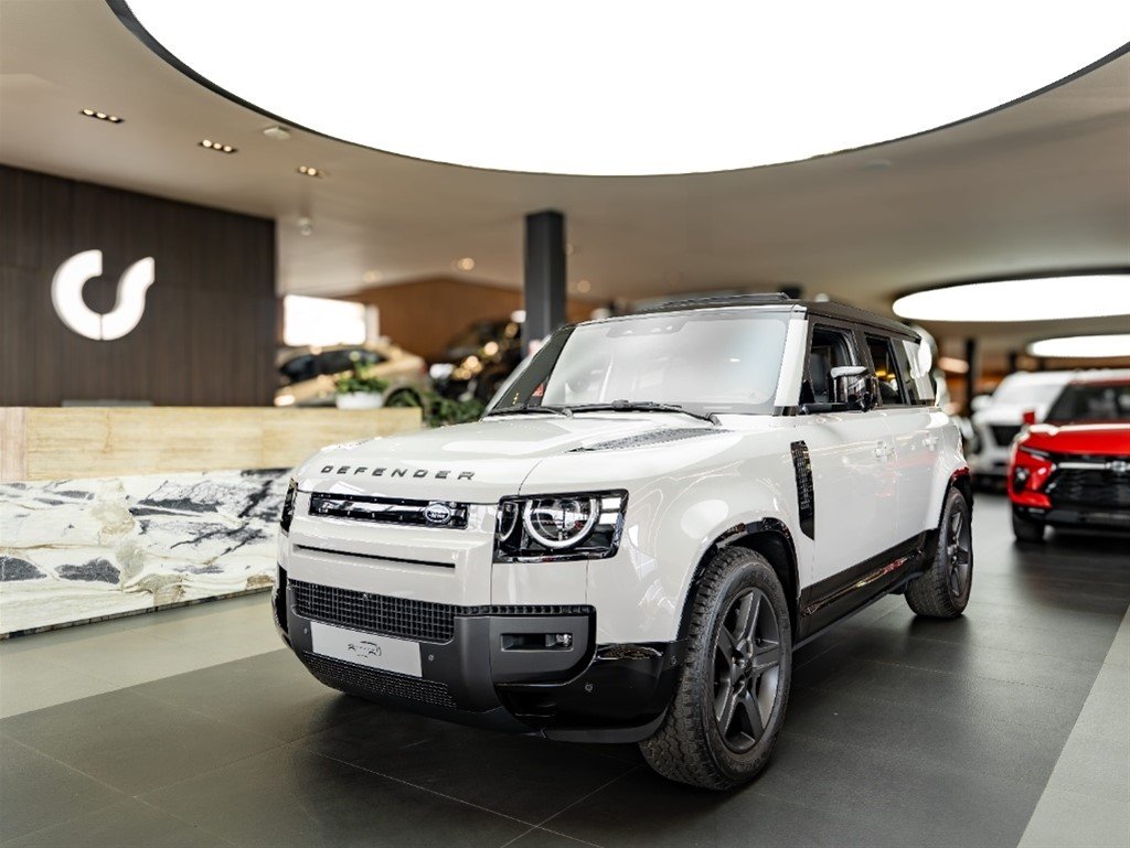 Land Rover Defender P400 — foto 2