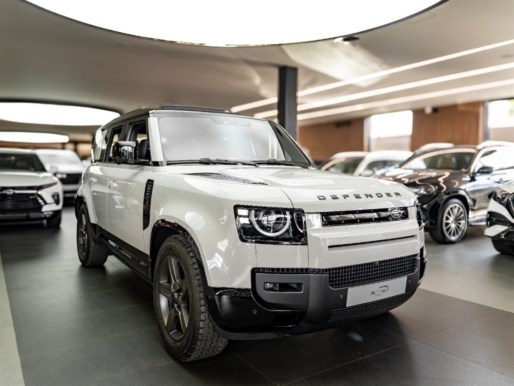 Land Rover Defender P400 — foto 3