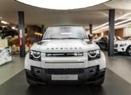 Land Rover Defender P400 — foto 4