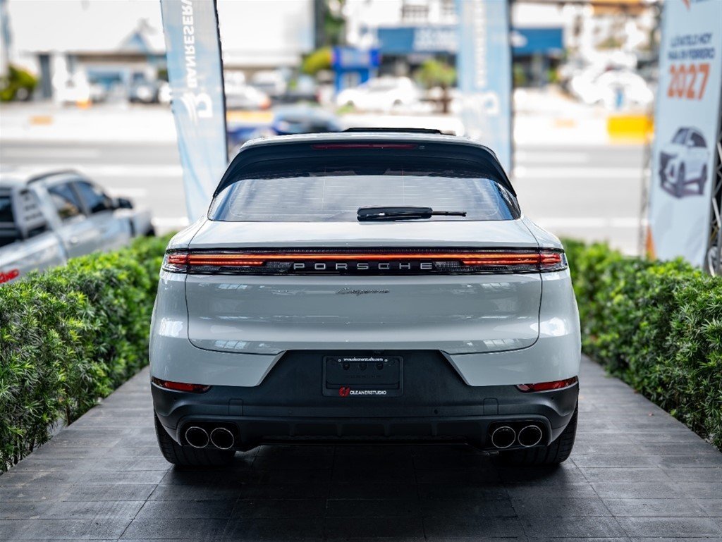 Porsche Cayenne — foto 2