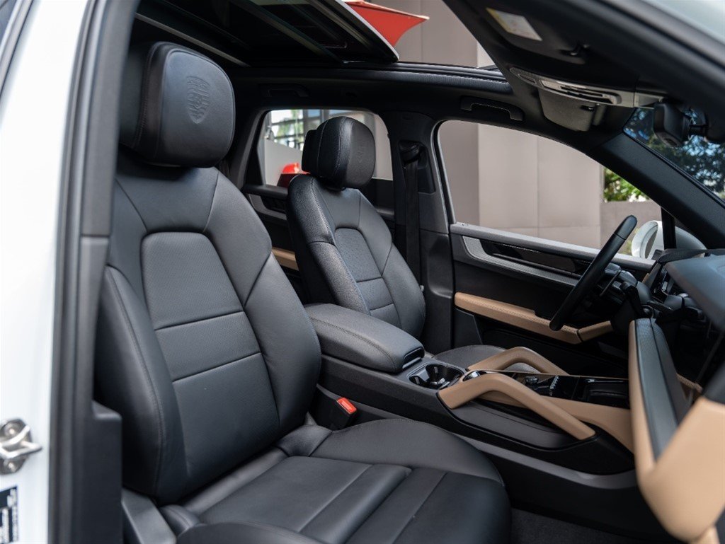 Porsche Cayenne — foto 7